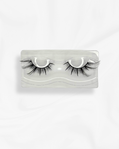 FALSE EYELASHES