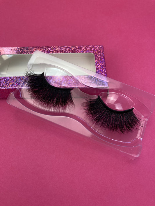 FALSE EYELASHES
