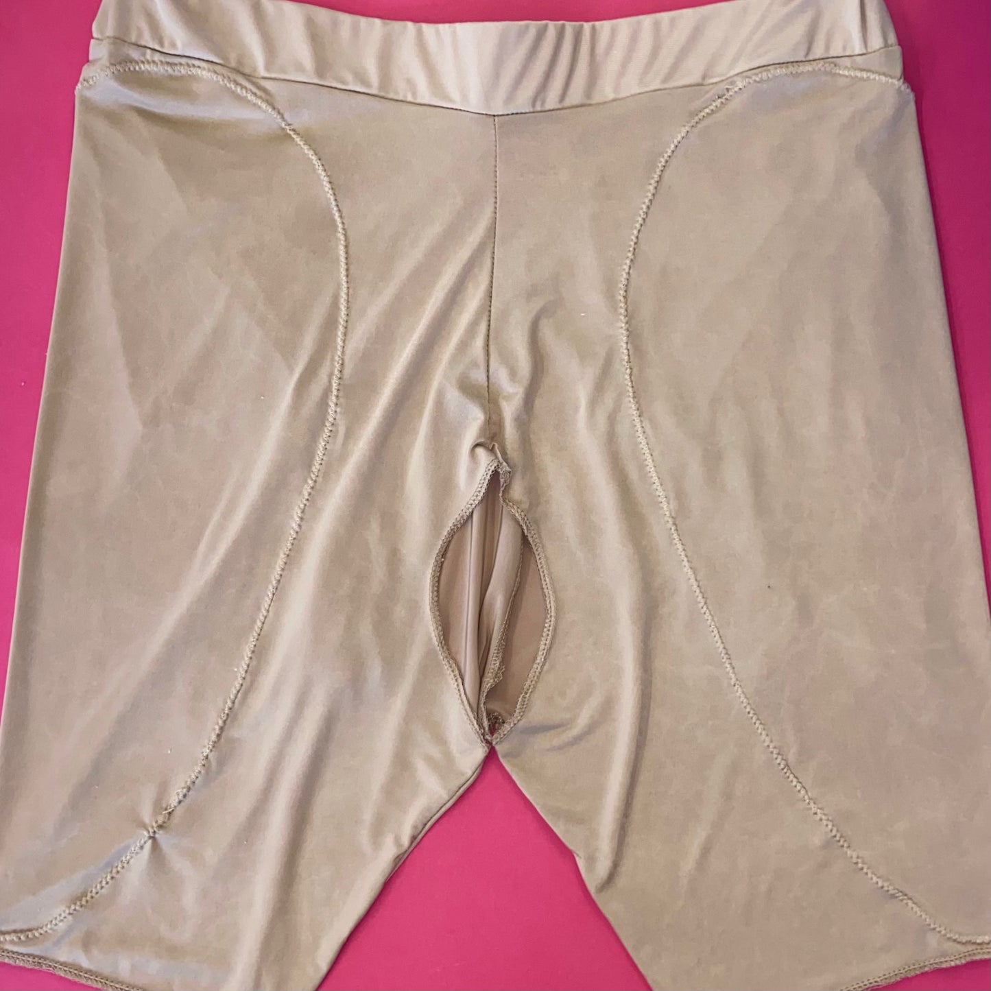 BEIGE PADDED SHORTS